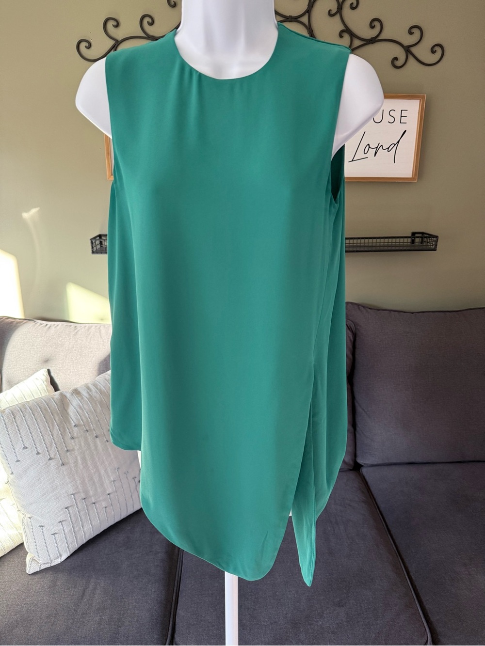Babaton Green Sleeveless Shift Top